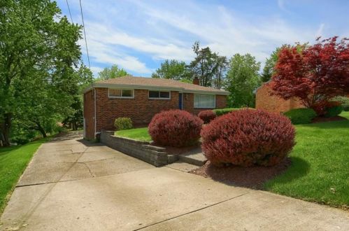 5054 Daube Dr, Pittsburgh, PA 15236-1610