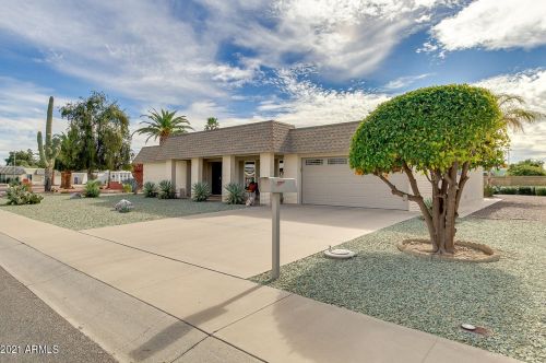 10609 Mimosa Dr, Sun City, AZ 85373-1525
