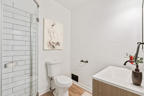 2810 California Ave, Pittsburgh PA 15212-2503 exterior