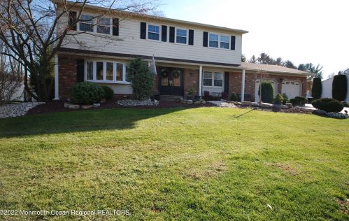 9 Halifax Dr, Morganville, NJ 07751-1308