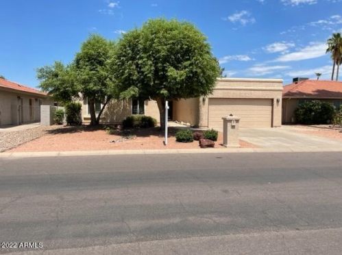 25837 Howard Dr, Chandler, AZ 85248-6823