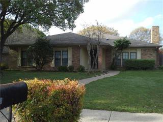 2717 Lawndale Dr, Plano TX  75023-7925 exterior