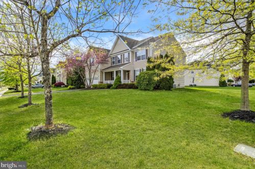 7 Westbury Dr, Berlin Boro NJ  08009-9681 exterior