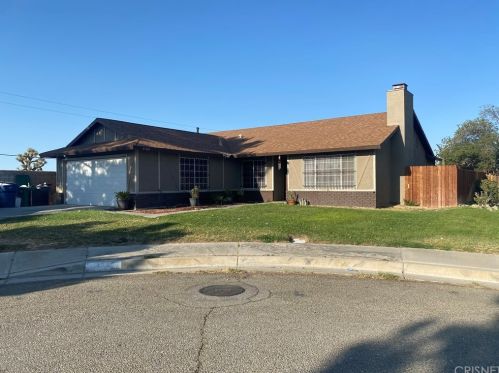45404 Bison Cir, Lancaster, CA 93535-2048