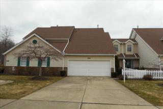 4870 Hawthorn Ln, Cleveland, OH 44145-5175