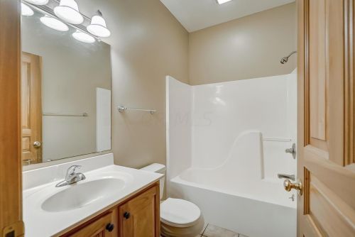 7115 Van Wagener Rd, London OH  43140-8425 exterior