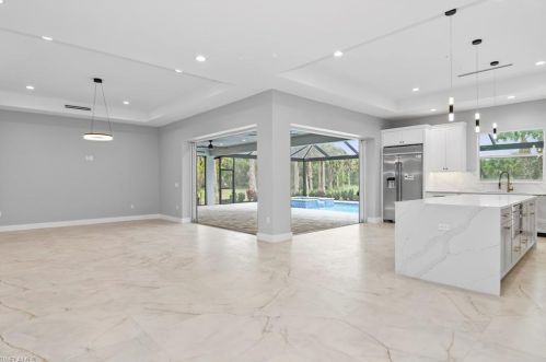 835 11th St, Naples FL  34117-2286 exterior