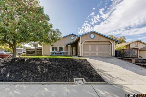 1669 Cedar Ct, Oakley, CA 94561-2264