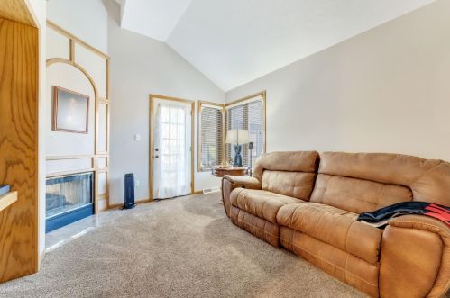 647 Brookside Dr, Crown Point IN  46307-4369 exterior