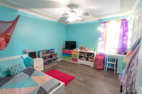 5128 Cliff Oaks Dr, Fort Worth TX  76179-2394 exterior