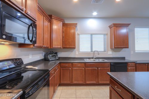 1888 Hubbard Ln, Casa Grande AZ  85122-6742 exterior