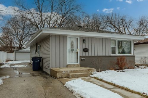 7007 41st St, Milwaukee WI  53209-2232 exterior