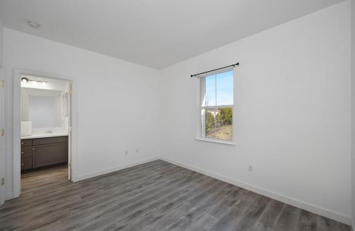 6040 Edgehill Dr, Folsom CA  95762-5474 exterior