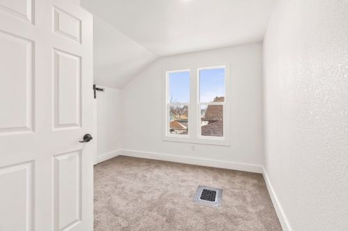 1639 79, Milwaukee WI 53219-1718 exterior