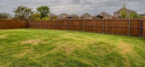1704 Abby Creek Dr, Oak Point, TX 75068-0280