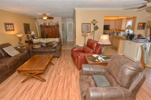 1001 Pheasant Run Dr, Fort Pierce FL 34982-6782 exterior