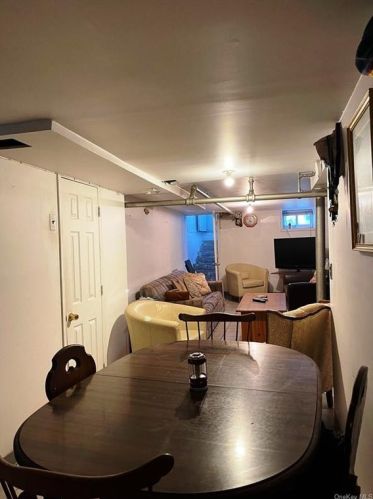 311 Rich Ave, Mount Vernon NY  10552-3010 exterior