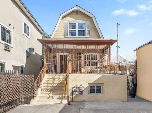 4310 De Reimer Ave, Bronx, NY 10466-1820