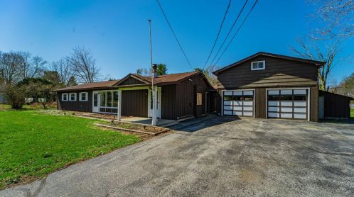 158 Hayes Leonard Rd, Valpo, IN 46385-5312
