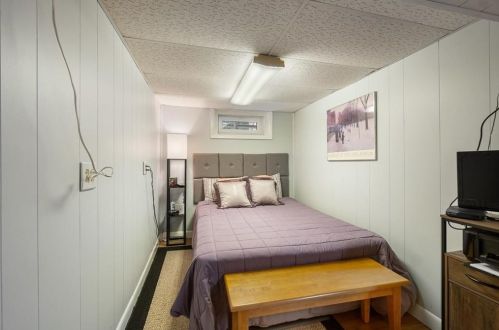 55 Atlantic Ave, Providence RI 02904-3249 exterior