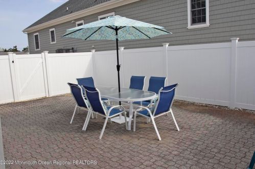 114 Westmont Ave, Lavallette NJ 08735-2042 exterior