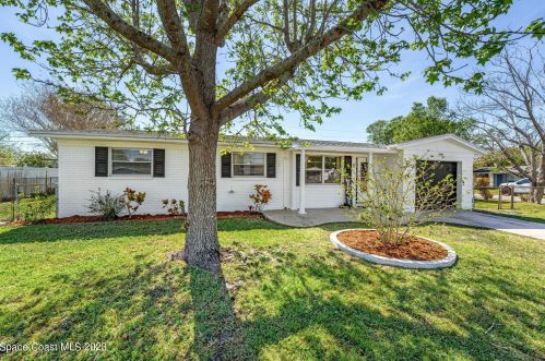 2558 Stratford Dr, Cocoa FL  32926-4319 exterior