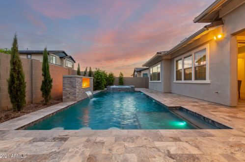 3731 Arabian Dr, Gilbert AZ  85296 exterior