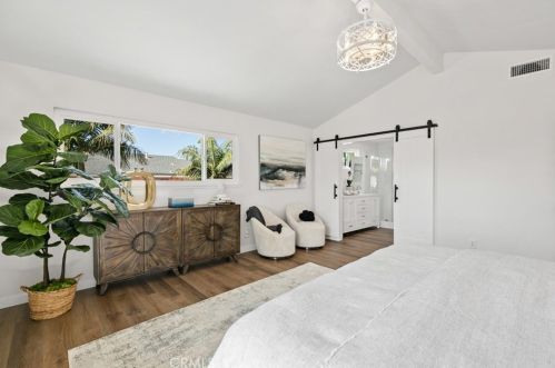 4015 Palmyra Ave, Orange CA  92869-3925 exterior