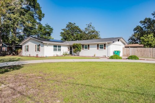 742 Bradford Dr, Fort Walton Beach FL  32547-3207 exterior