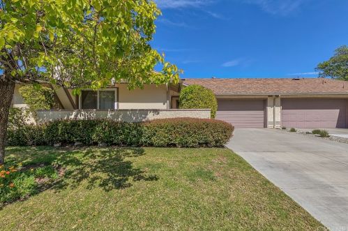 20046 Avenue Of The Oaks, Santa Clarita CA  91321-1361 exterior
