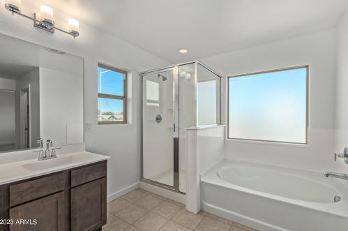 701 Del Rancho, Mesa AZ  85212-1890 exterior