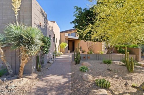 10639 Fernwood Ln, Scottsdale, AZ 85262-3431