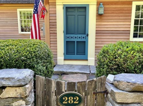 282 Joshuatown Rd, Lyme CT  06371-3035 exterior