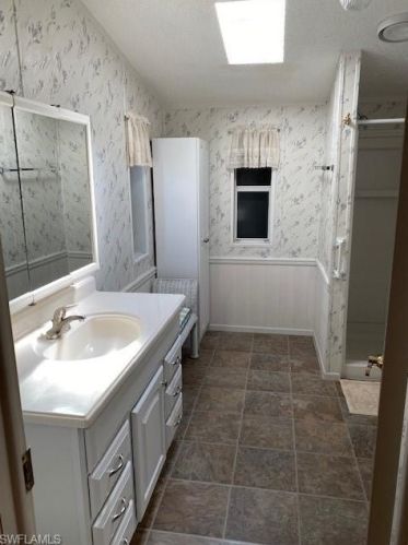 915 Manatee Rd, Naples FL  34114-8266 exterior