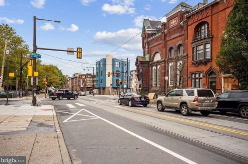 1824 Girard Ave, Philadelphia PA  19130-1516 exterior