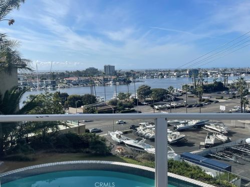 1911 Kings Rd, Newport Beach, CA 92663-5004