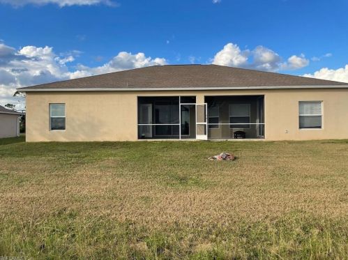 42 29th St, Cape Coral, FL 33909-8856