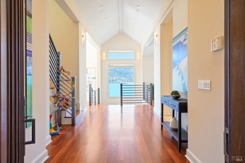 333 Belvedere Ave, Tiburon CA 94920-2429 exterior