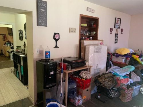 29 Meriline Ave, Newburgh NY  12553-6519 exterior