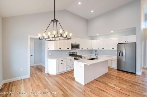 414 Seaward Pl, Lacey NJ  08731-2836 exterior