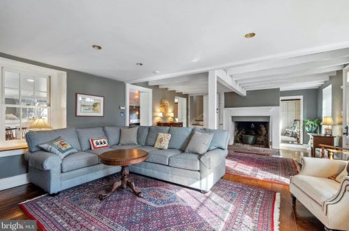 737 Hoover Rd, Blue Bell PA  19422-2015 exterior