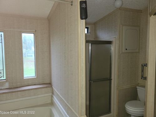 610 Dolphin Cir, Sebastian FL  32976-2591 exterior