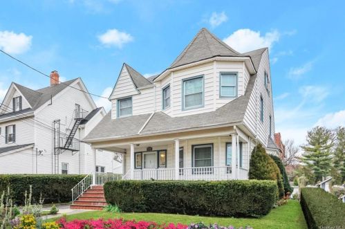 175 Sickles Ave, New Rochelle, NY 10801-3805