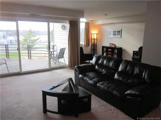 1222 Windward Rd, Milford CT  06461-1764 exterior