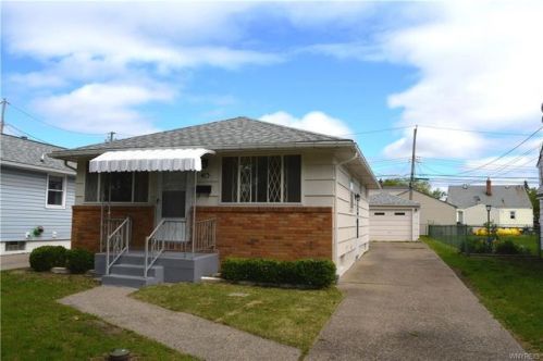 415 Hamilton Blvd, Buffalo, NY 14217-1814