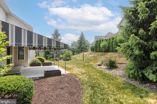 885 Crooked Stick Dr, Navy Sup Dpt PA  17050-2298 exterior