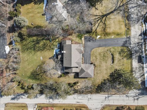 1100 Donges Ct, Milwaukee WI  53217-1412 exterior