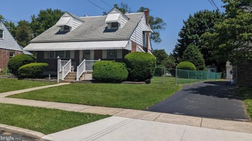 319 Nicholson Rd, Ridley Park, PA 19078-2722