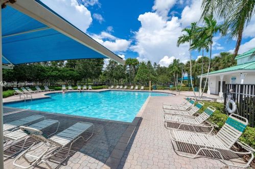 1231 179th Ave, Hollywood FL  33029-3162 exterior