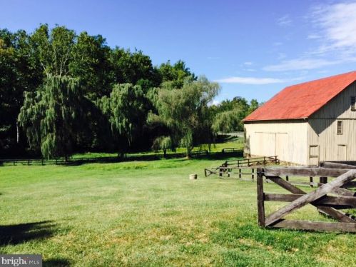 1791 Warrenton Rd, Fredericksburg VA  22406-4909 exterior